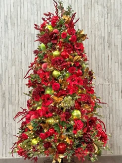 American Holiday Pre-Decorated Tree 7.5-ft