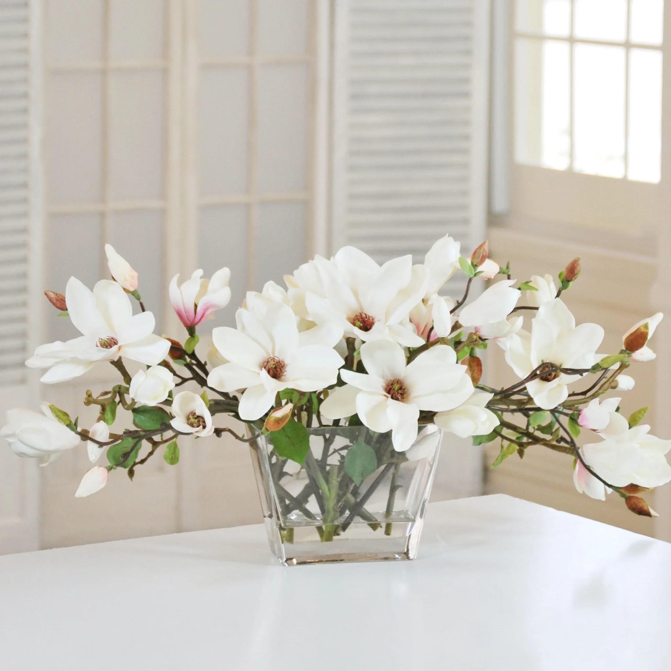 MAGNOLIA CENTERPIECE (WHJSB128-WHGR)